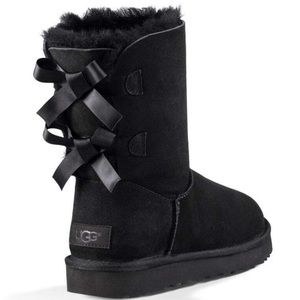 Bailey Bow Uggs